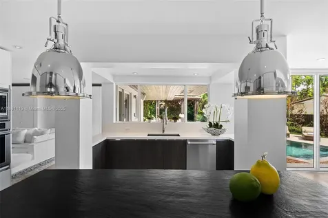 575 Bay Point Road Miami FL 33137