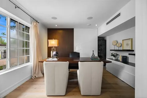 575 Bay Point Road Miami FL 33137