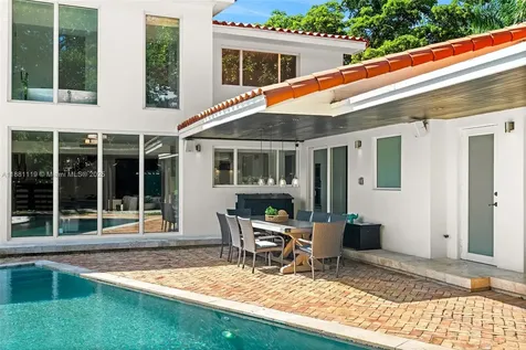 575 Bay Point Road Miami FL 33137