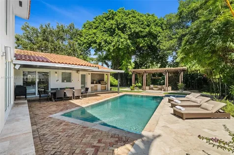 575 Bay Point Road Miami FL 33137