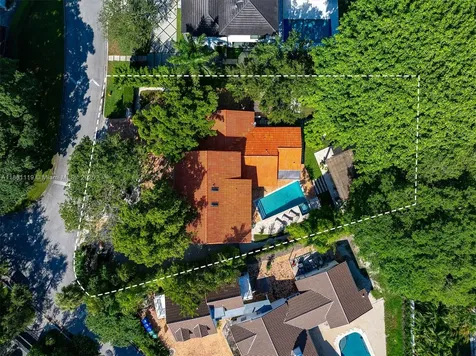 575 Bay Point Road Miami FL 33137