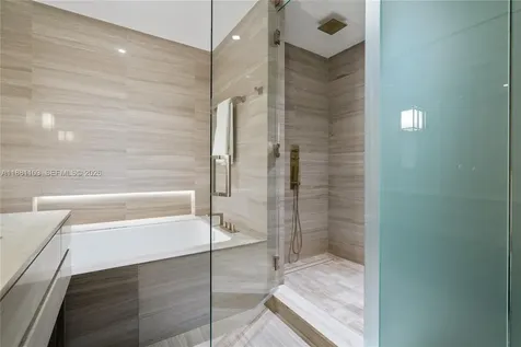18975 Collins Avenue Sunny Isles Beach FL 33160
