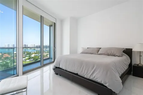 18975 Collins Avenue Sunny Isles Beach FL 33160
