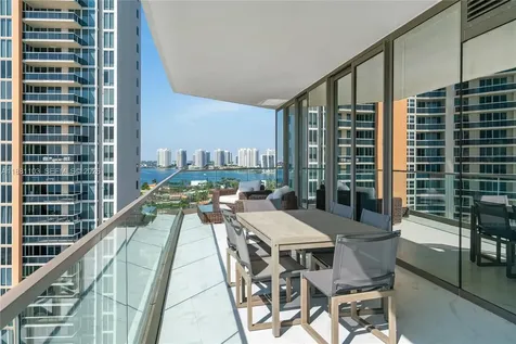 18975 Collins Avenue Sunny Isles Beach FL 33160