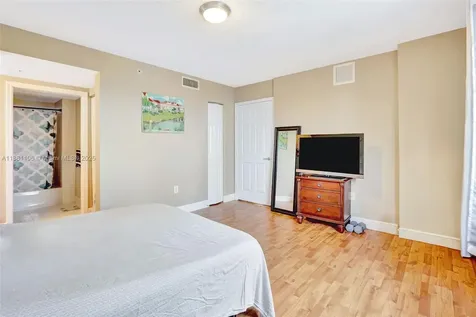 816 NW 11th Street Miami FL 33136