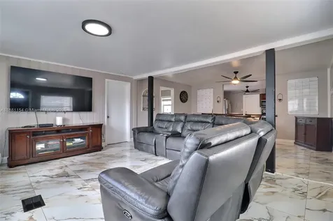 619 SW 10th Street Delray Beach FL 33444