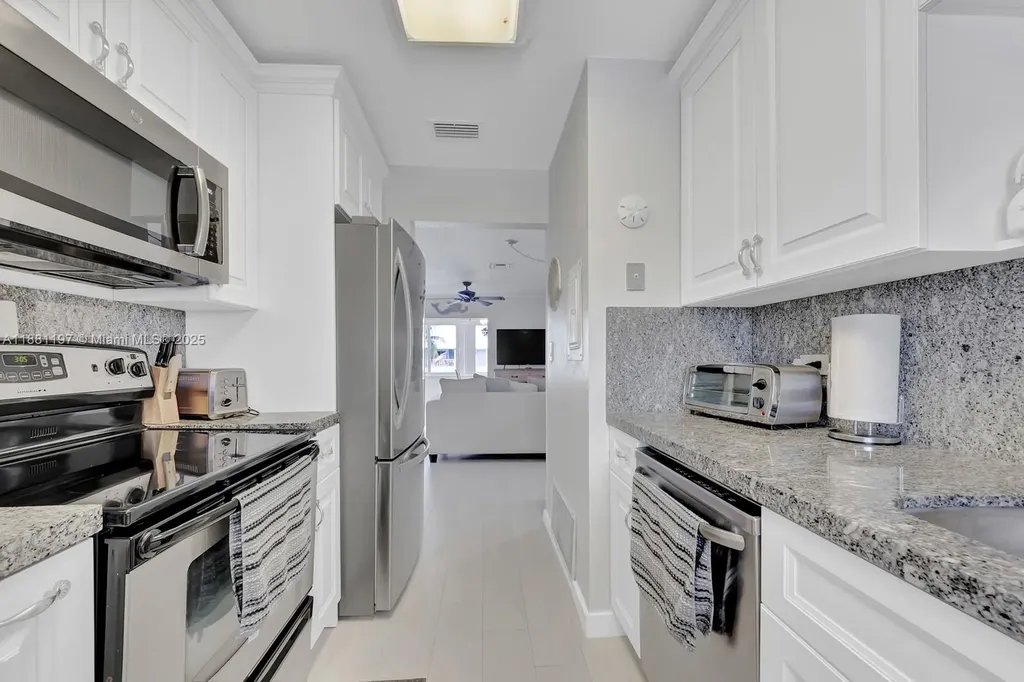 308 Sombrero Beach Road Other City - In The State Of Florida FL 33050