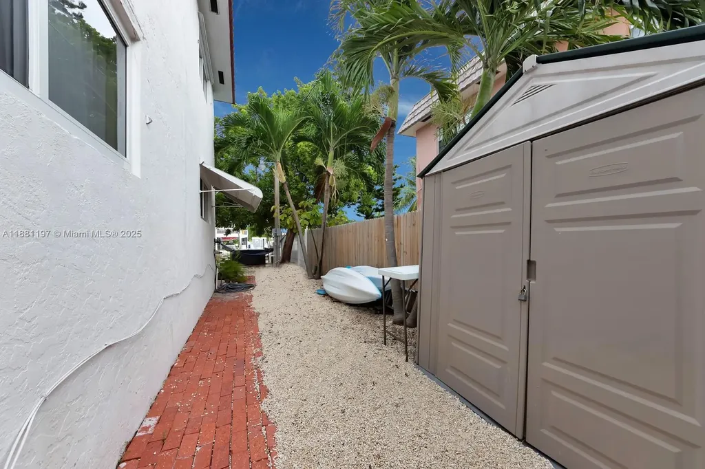 308 Sombrero Beach Road Other City - In The State Of Florida FL 33050