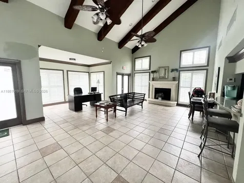 4007 NW 87th Avenue Sunrise FL 33351