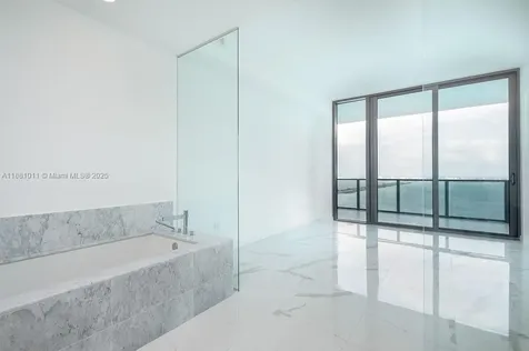 480 NE 31 Street Miami FL 33137