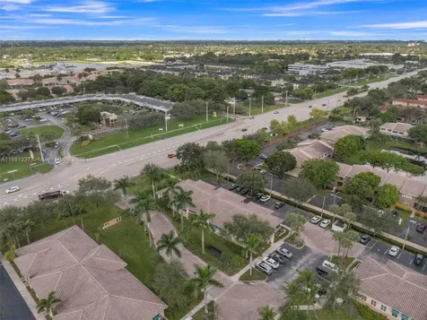 5200 S University Drive Davie FL 33328
