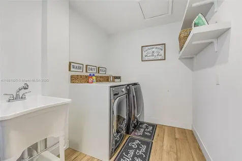 11461 SW 93rd Street Miami FL 33176
