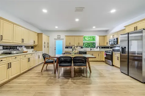 11461 SW 93rd Street Miami FL 33176