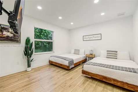 11461 SW 93rd Street Miami FL 33176