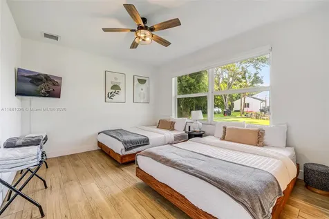 11461 SW 93rd Street Miami FL 33176