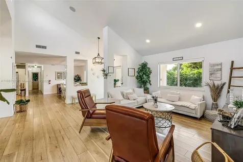 11461 SW 93rd Street Miami FL 33176