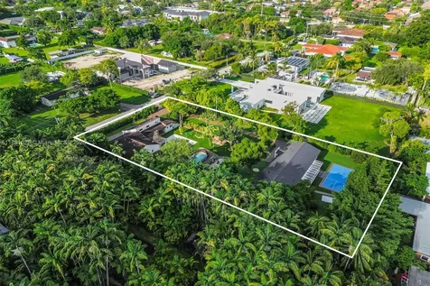 11461 SW 93rd Street Miami FL 33176
