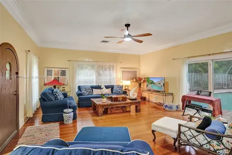 406 NE 5th Avenue Pompano Beach FL 33060