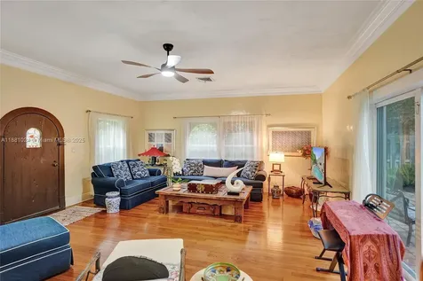 406 NE 5th Avenue Pompano Beach FL 33060