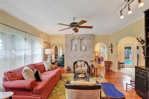 406 NE 5th Avenue Pompano Beach FL 33060
