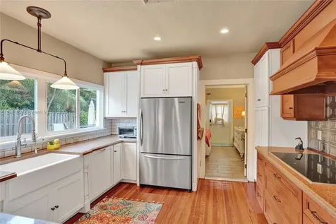 406 NE 5th Avenue Pompano Beach FL 33060