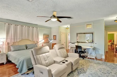 406 NE 5th Avenue Pompano Beach FL 33060