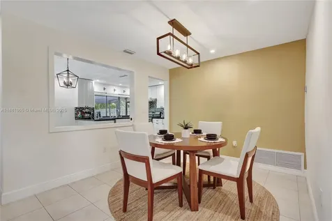2161 NW 93rd Lane Sunrise FL 33322
