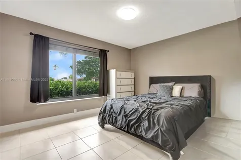 2161 NW 93rd Lane Sunrise FL 33322
