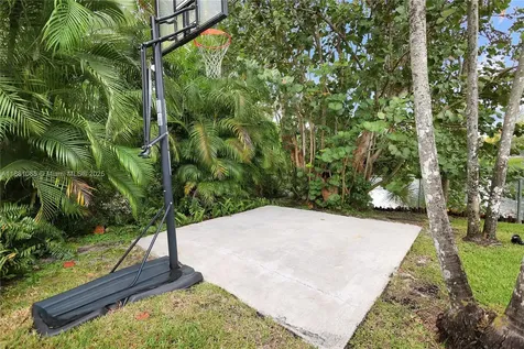 2161 NW 93rd Lane Sunrise FL 33322