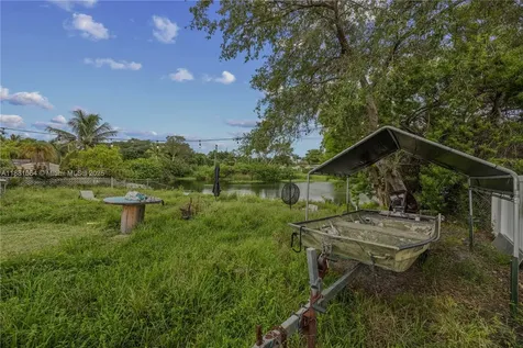 4450 SW 24th Street Fort Lauderdale FL 33317