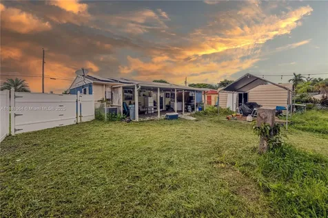 4450 SW 24th Street Fort Lauderdale FL 33317