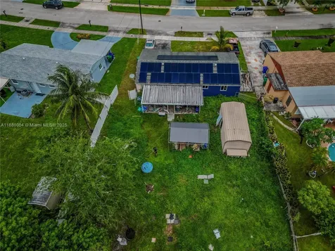 4450 SW 24th Street Fort Lauderdale FL 33317