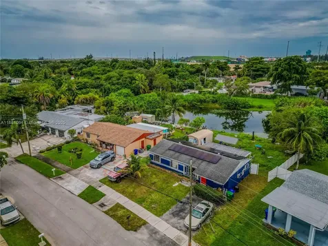 4450 SW 24th Street Fort Lauderdale FL 33317