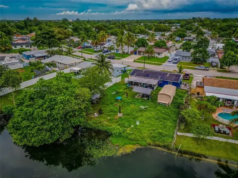 4450 SW 24th Street Fort Lauderdale FL 33317