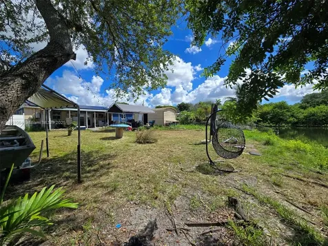 4450 SW 24th Street Fort Lauderdale FL 33317