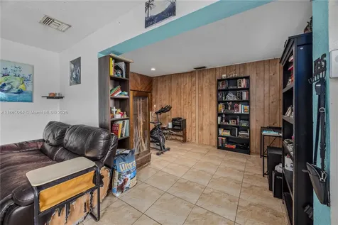 4450 SW 24th Street Fort Lauderdale FL 33317