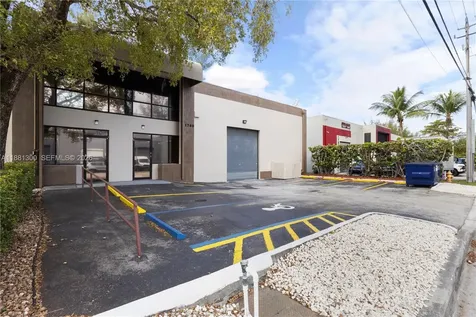 1740 NW 93 Avenue Doral FL 33172