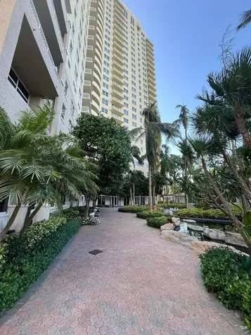 19501 S W Country Club Drive Aventura FL 33180