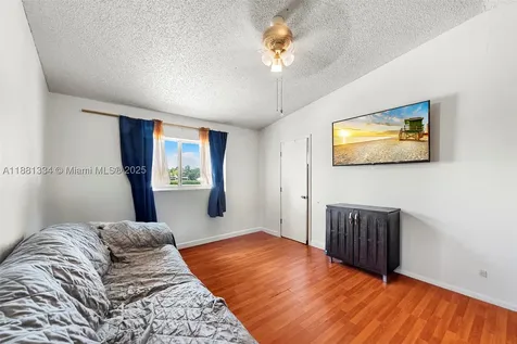 3630 N 56th Avenue Hollywood FL 33021