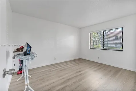 16273 Laurel Drive Weston FL 33326