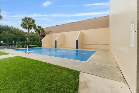16273 Laurel Drive Weston FL 33326