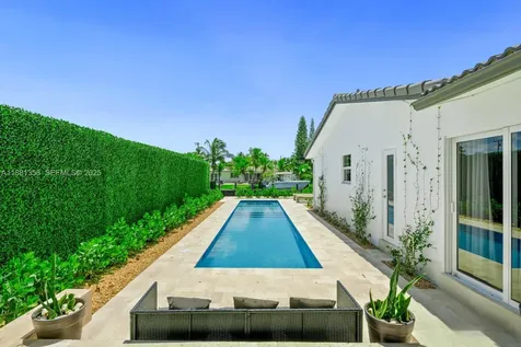 2830 NE 56th Court Fort Lauderdale FL 33308