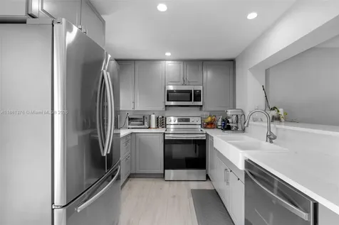 13711 Madison Street Miami FL 33176