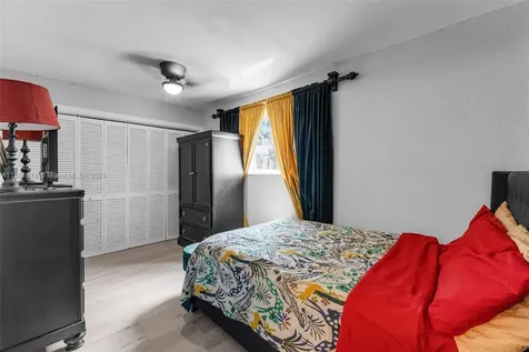 13711 Madison Street Miami FL 33176