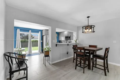 13711 Madison Street Miami FL 33176