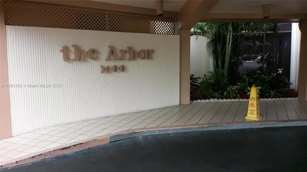1400 St Charles Place Pembroke Pines FL 33026