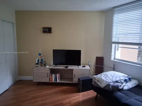 1400 St Charles Place Pembroke Pines FL 33026
