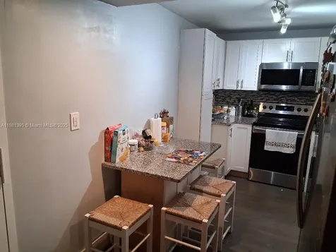 1400 St Charles Place Pembroke Pines FL 33026