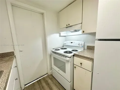 13285 NE 6th Avenue North Miami FL 33161