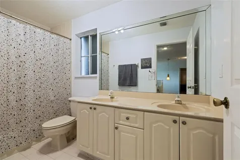 13704 S Garden Cove Circle Davie FL 33325